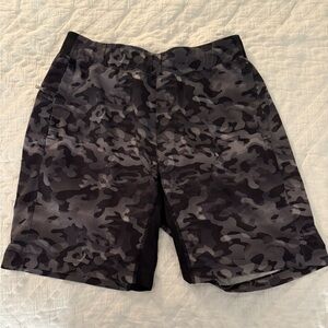 lululemon athletica Men's Athletic Shorts - The Short 9” - Black Camo